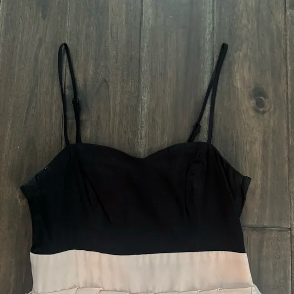 H&M Black & Cream Fit & Flare Tiered Ruffle Party Cocktail Mini Dress 6 - Picture 3 of 7